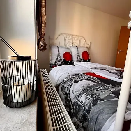 Am Puls Der Stadt, Inkl Tg-stellplatz & Balkon Apartament