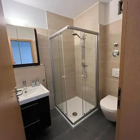 Apartment Am Puls Der Stadt, Inkl Tg-stellplatz & Balkon *