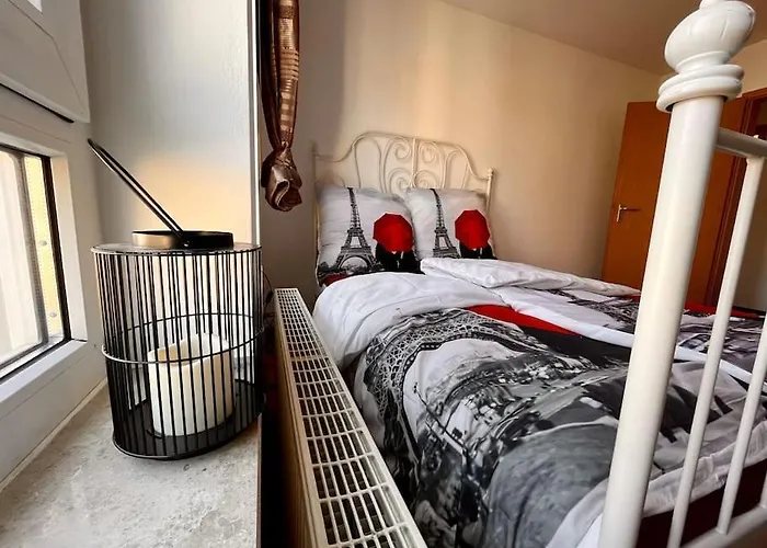 Am Puls Der Stadt, Inkl Tg-stellplatz & Balkon Apartament