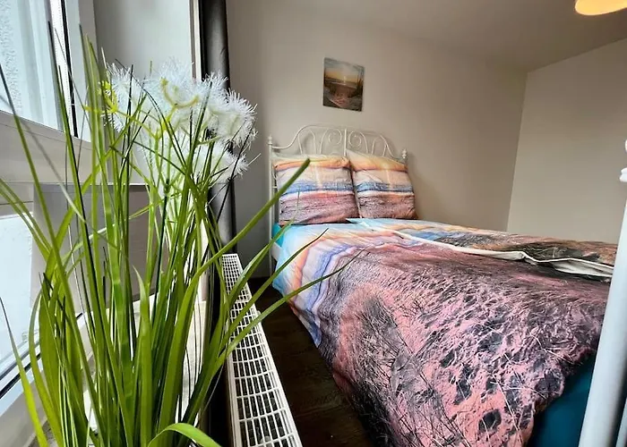 Am Puls Der Stadt, Inkl Tg-stellplatz & Balkon Apartament